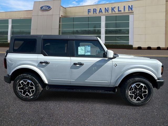 2026 Ford Bronco Outer Banks®