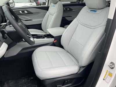 2026 Ford Explorer Platinum™