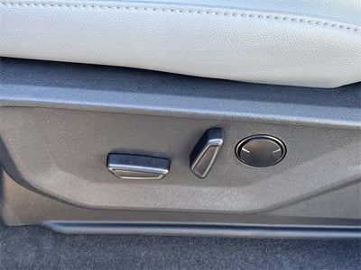 2025 Ford F-150 Lightning Flash™