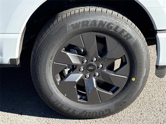 2025 Ford F-150 Lightning Flash™