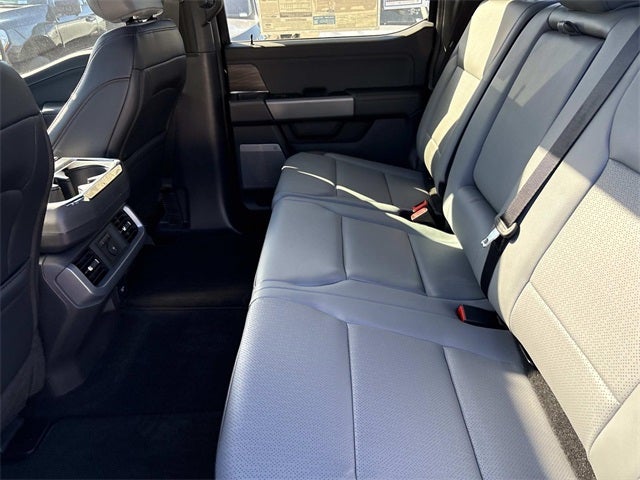 2025 Ford F-150 Lightning Lariat®