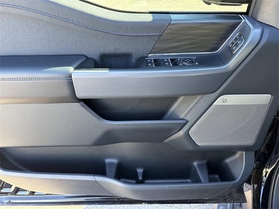 2025 Ford F-150 Lightning Lariat®