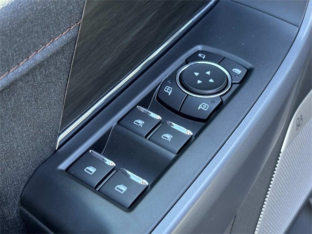 2025 Ford F-150 Lightning Lariat®