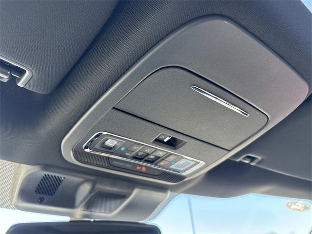 2025 Ford F-150 Lightning Lariat®