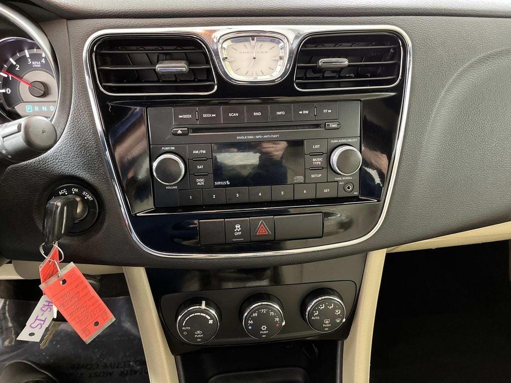 2014 Chrysler 200 Touring Convertible