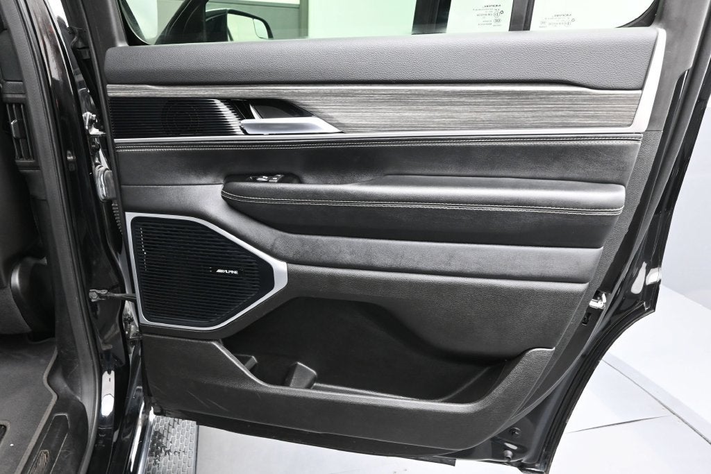 2024 Jeep Wagoneer Series II