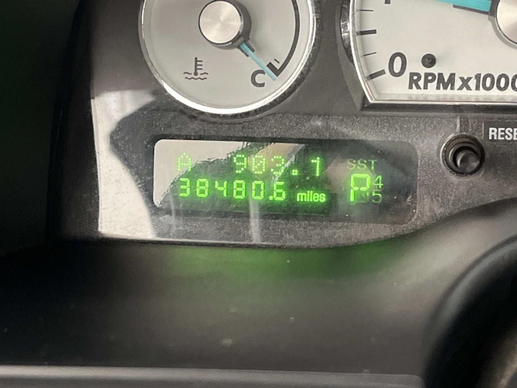 2005 Ford Thunderbird Base