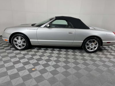 2005 Ford Thunderbird Base