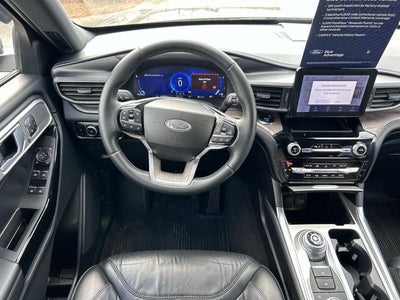 2023 Ford Explorer Platinum