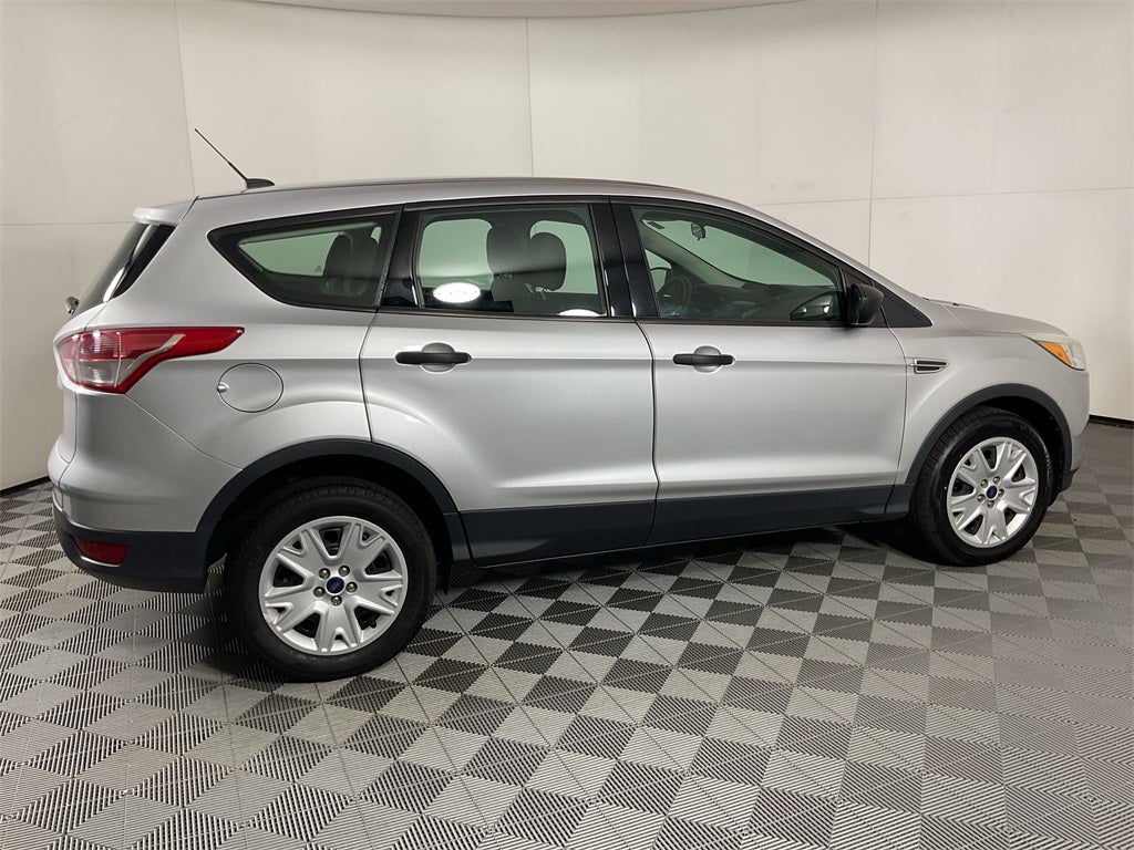 2016 Ford Escape S