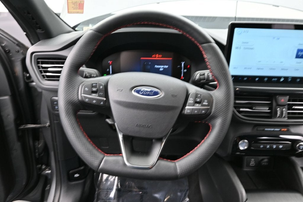 2025 Ford Escape Hybrid ST-Line