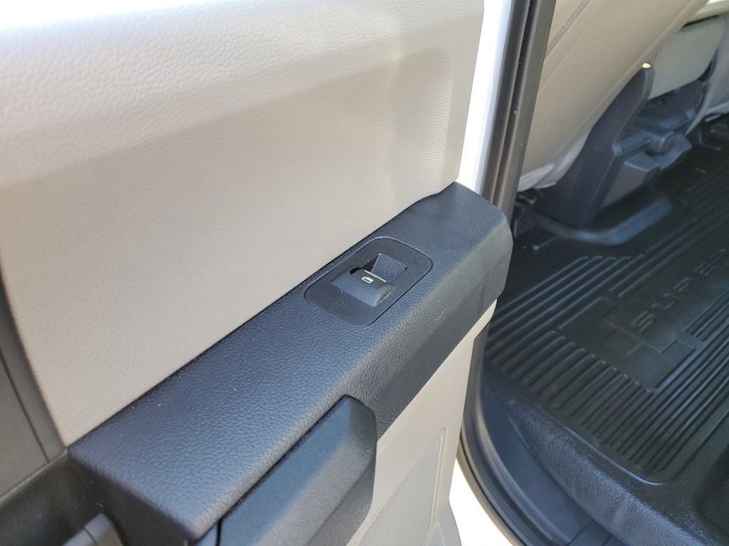 2022 Ford Super Duty F-350 SRW Pickup XL