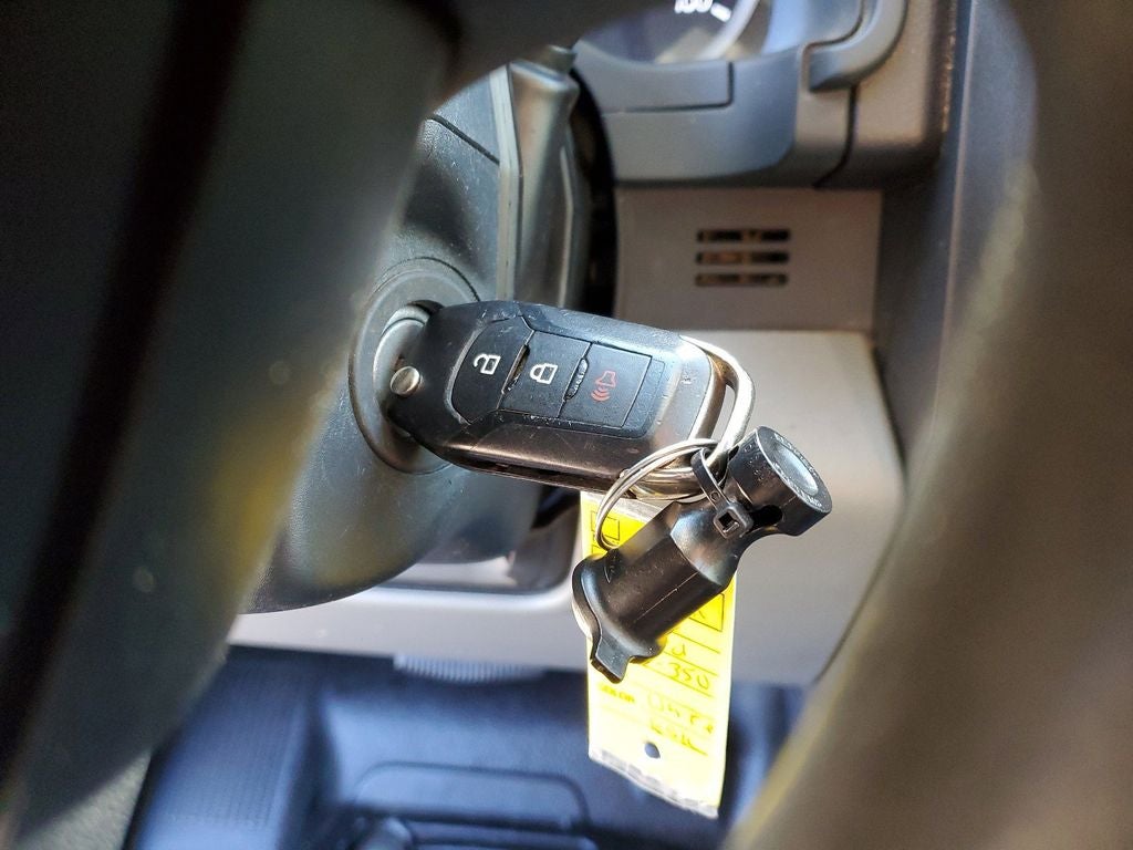 2022 Ford Super Duty F-350 SRW Pickup XL