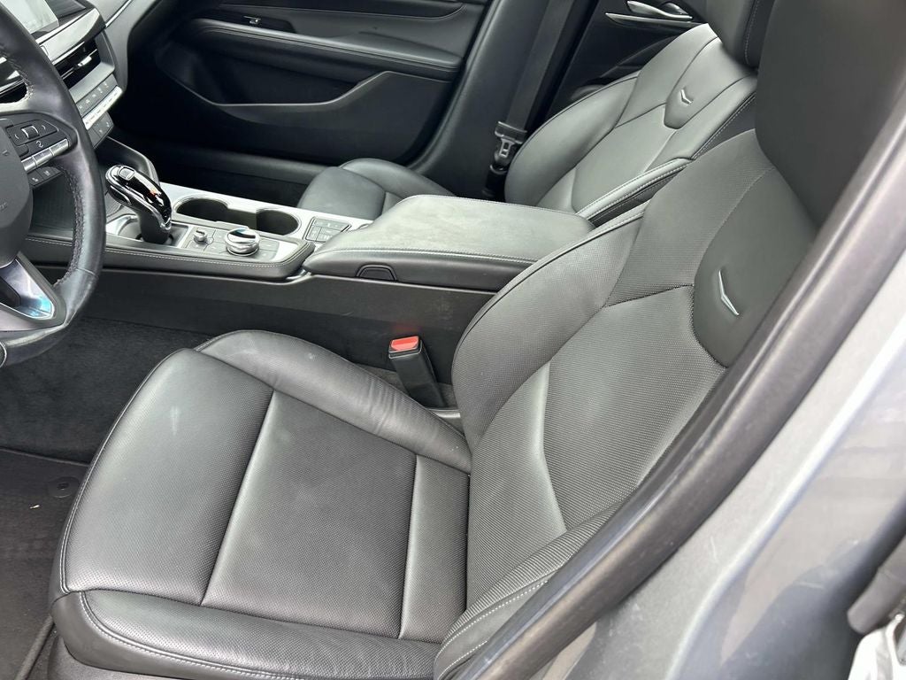 2023 Cadillac CT4 Premium Luxury