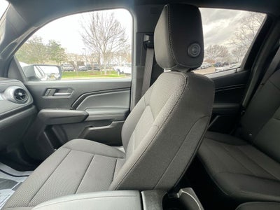 2024 Chevrolet Colorado 2WD LT