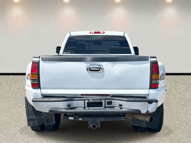 2006 Chevrolet Silverado 3500 Work Truck 167 WB