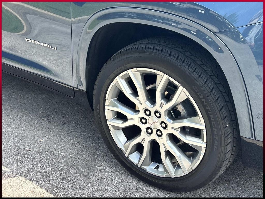 2025 GMC Acadia Denali