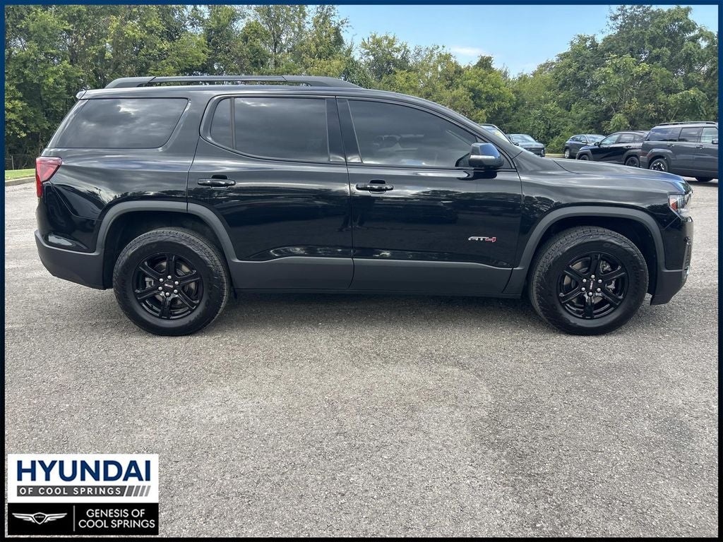 2022 GMC Acadia AT4