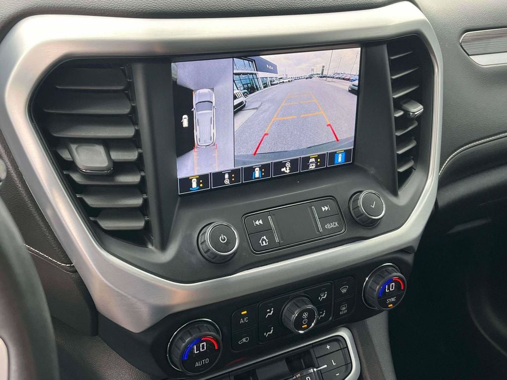 2021 GMC Acadia SLT