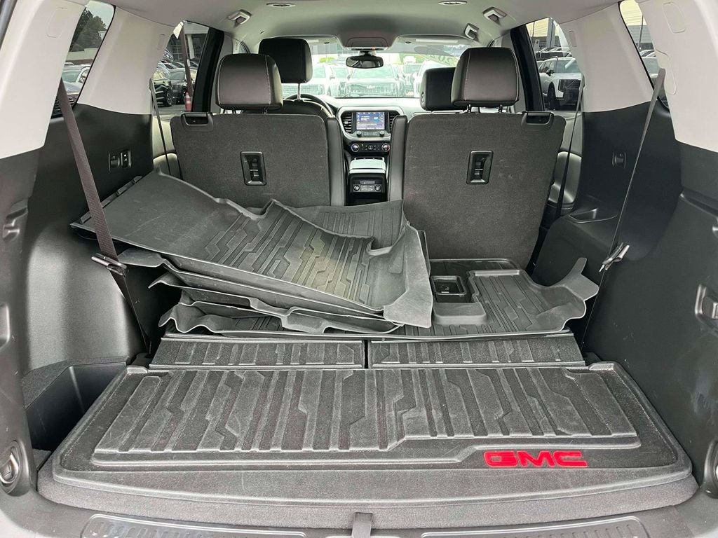 2021 GMC Acadia SLT