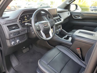2023 GMC Yukon XL SLT