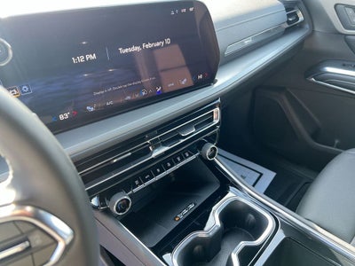 2025 Chevrolet Traverse FWD LT