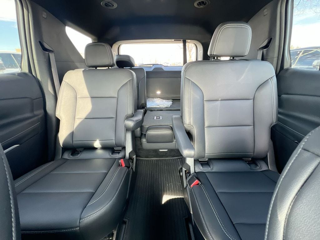 2025 Chevrolet Traverse FWD LT