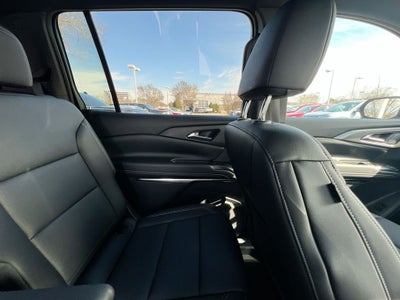 2025 Chevrolet Traverse FWD LT