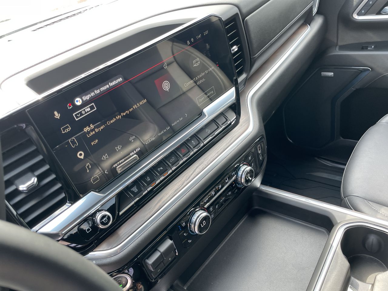 2024 GMC Sierra 3500 SLT
