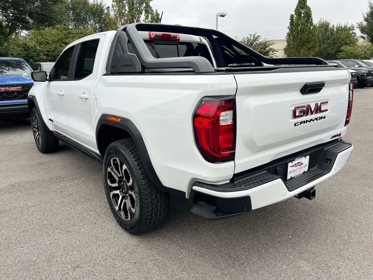 2025 GMC Canyon 4WD AT4