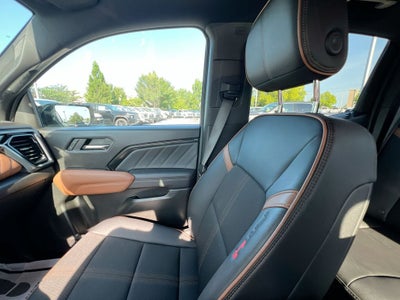 2023 GMC Canyon 4WD AT4