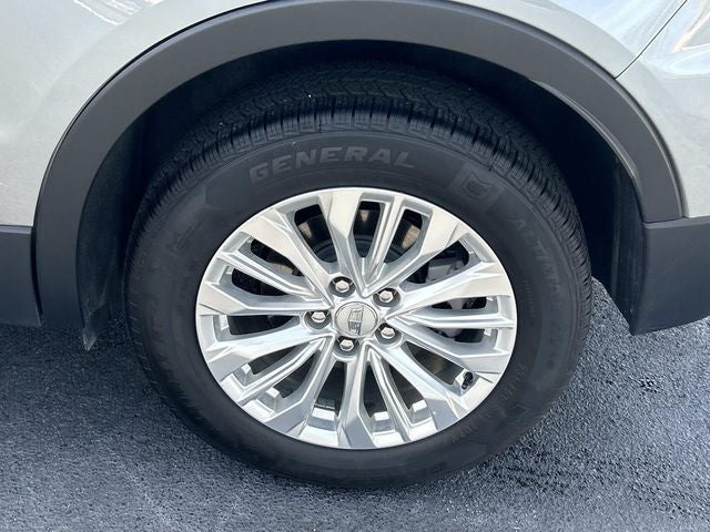 2024 Cadillac XT4 Luxury