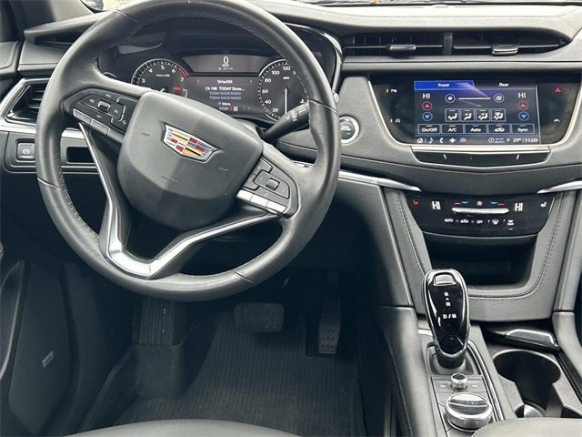 2024 Cadillac XT6 Luxury