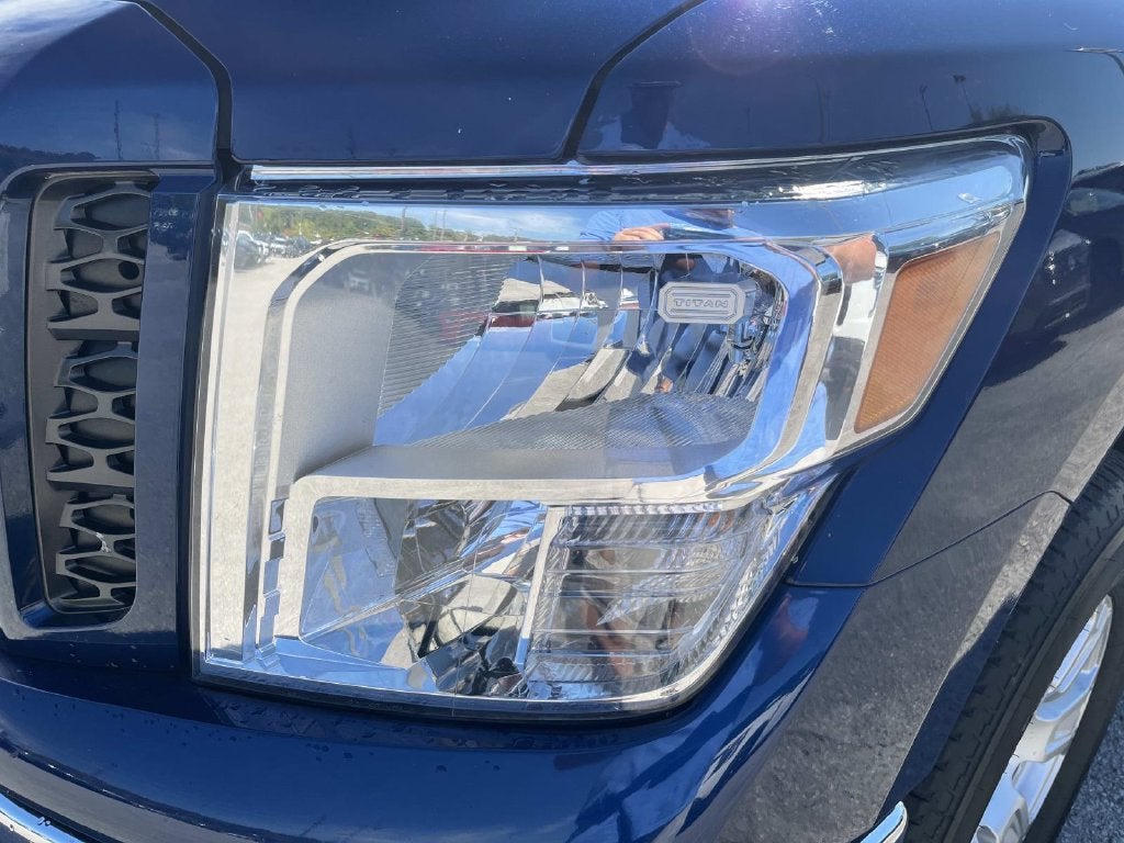 2019 Nissan Titan SV
