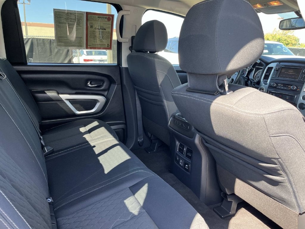 2019 Nissan Titan SV