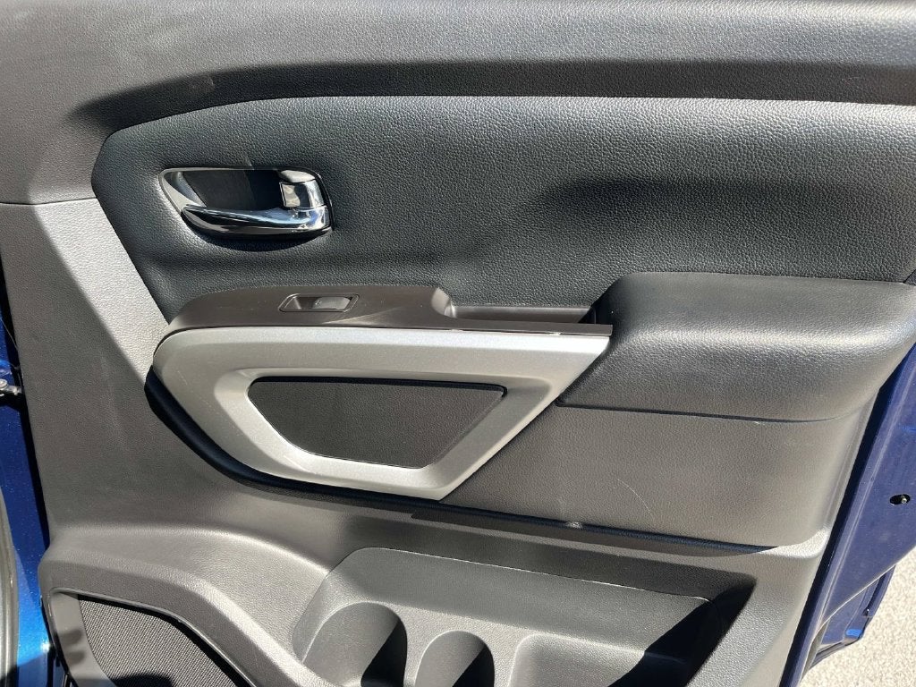 2019 Nissan Titan SV