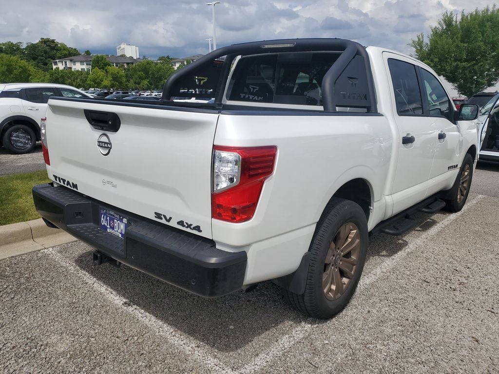 2024 Nissan Titan SV