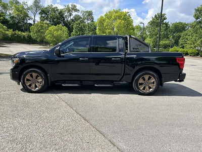 2024 Nissan Titan SV