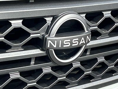 2024 Nissan Frontier SL