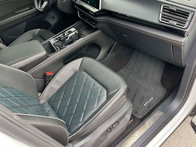 2024 Volkswagen Atlas Cross Sport 2.0T SEL Premium R-Line