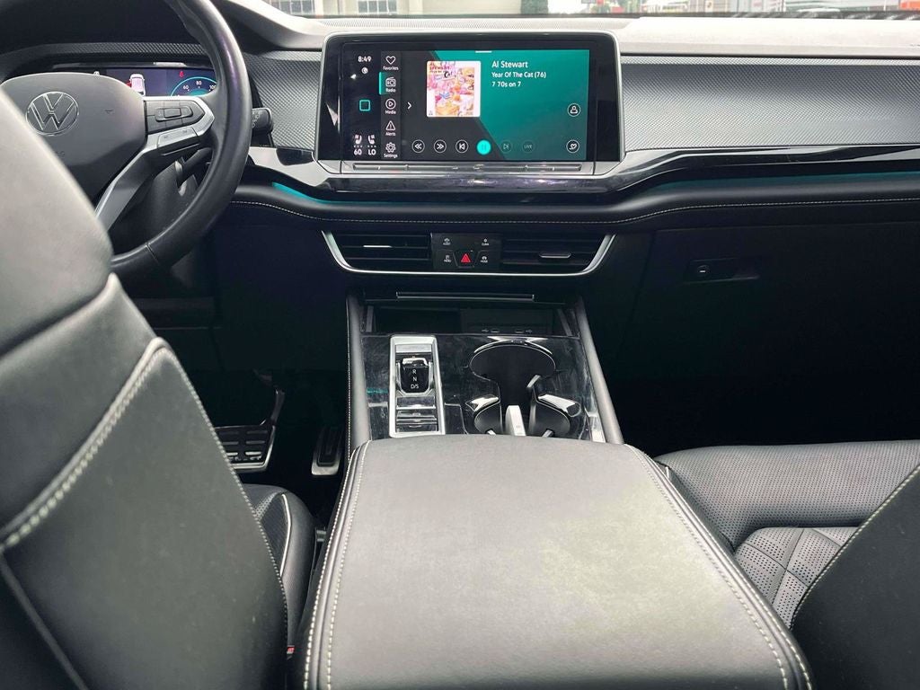 2024 Volkswagen Atlas Cross Sport 2.0T SEL Premium R-Line