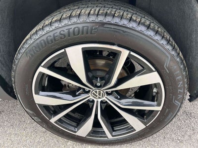 2024 Volkswagen Atlas Cross Sport 2.0T SEL Premium R-Line