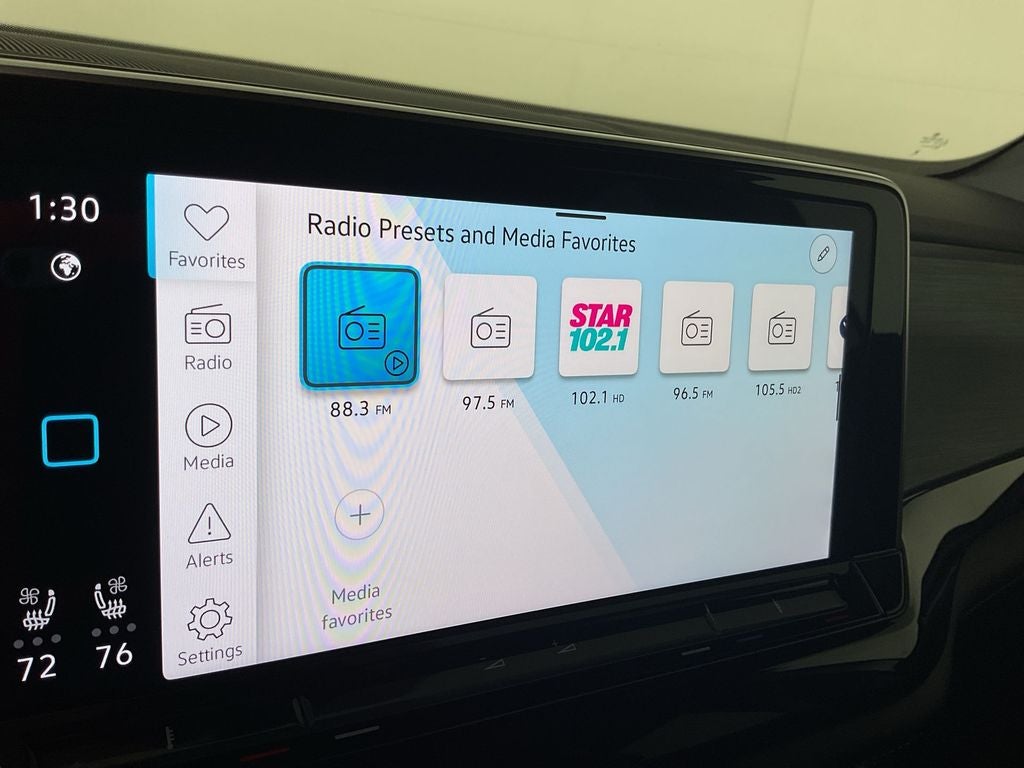 2024 Volkswagen Atlas Cross Sport 2.0T SE w/Technology