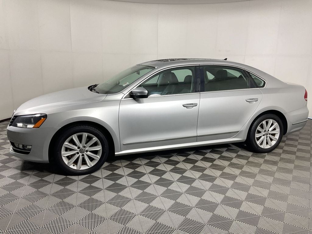 2013 Volkswagen Passat 2.5 SEL Premium