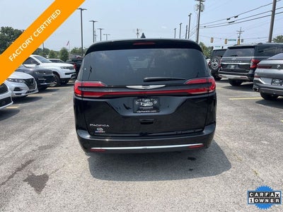 2025 Chrysler Pacifica Select