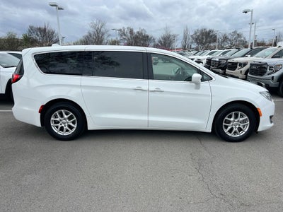2020 Chrysler Pacifica Touring