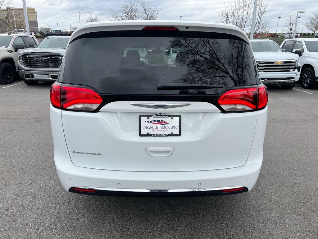 2020 Chrysler Pacifica Touring