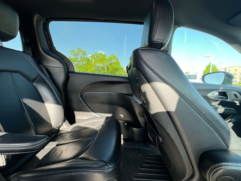 2022 Chrysler Pacifica Hybrid Touring L
