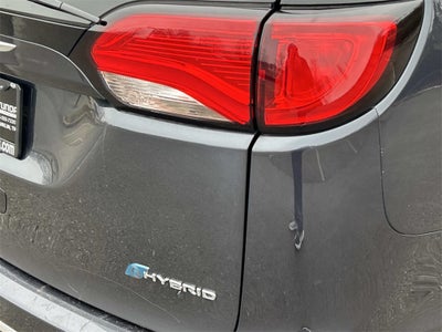 2020 Chrysler Pacifica Hybrid Touring L