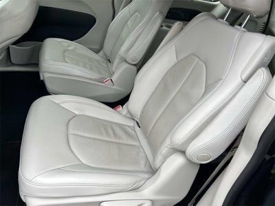 2020 Chrysler Pacifica Hybrid Touring L